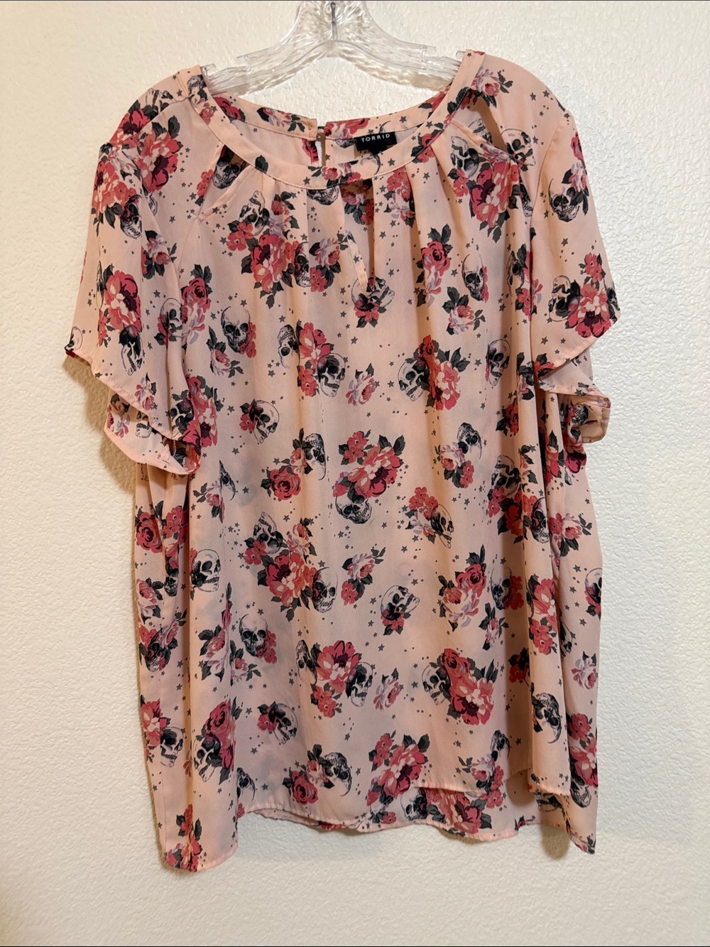 torrid Blush Pink Floral Skull Short Sleeve Blouse Plus size 3